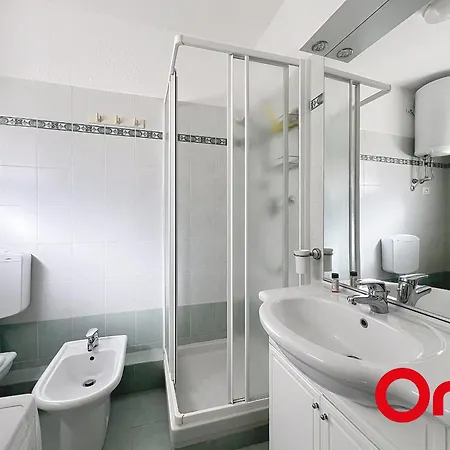 Appartamento à Avec Climatisation Et Parking Privé - Fr-1-647-52 Mentone