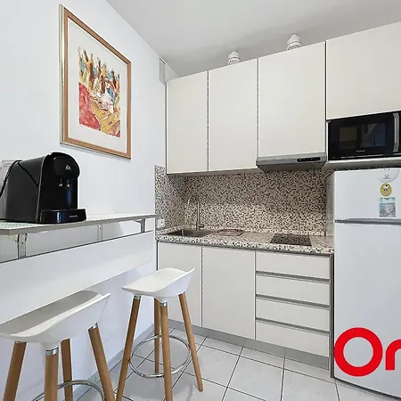 Confortable Climatise Avec Parking A - Fr-1-647-52 Apartment